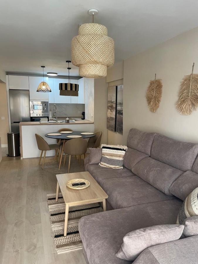 Piso Centrico En Calle Luis Vives 1, Benalmádena Eksteriør bilde