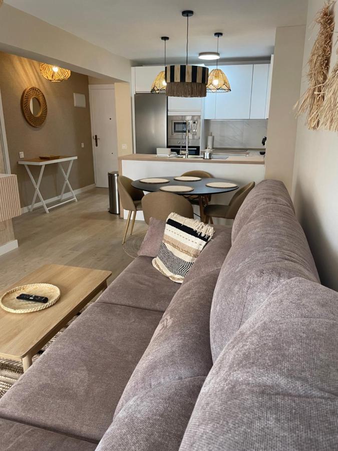 Piso Centrico En Calle Luis Vives 1, Benalmádena Eksteriør bilde